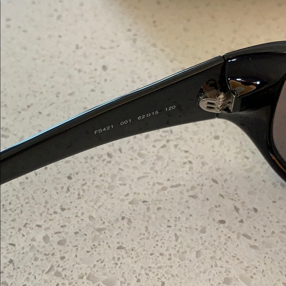 Fendi Sunglasses - Picture 5 of 8